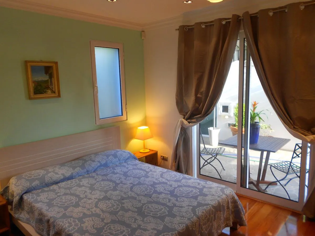 فونشال Spazio Accomodations 0*,  البرتغال